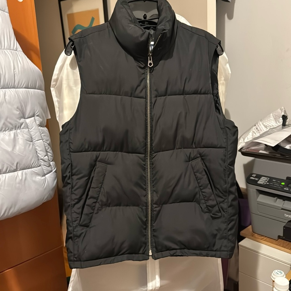 GAP black vest